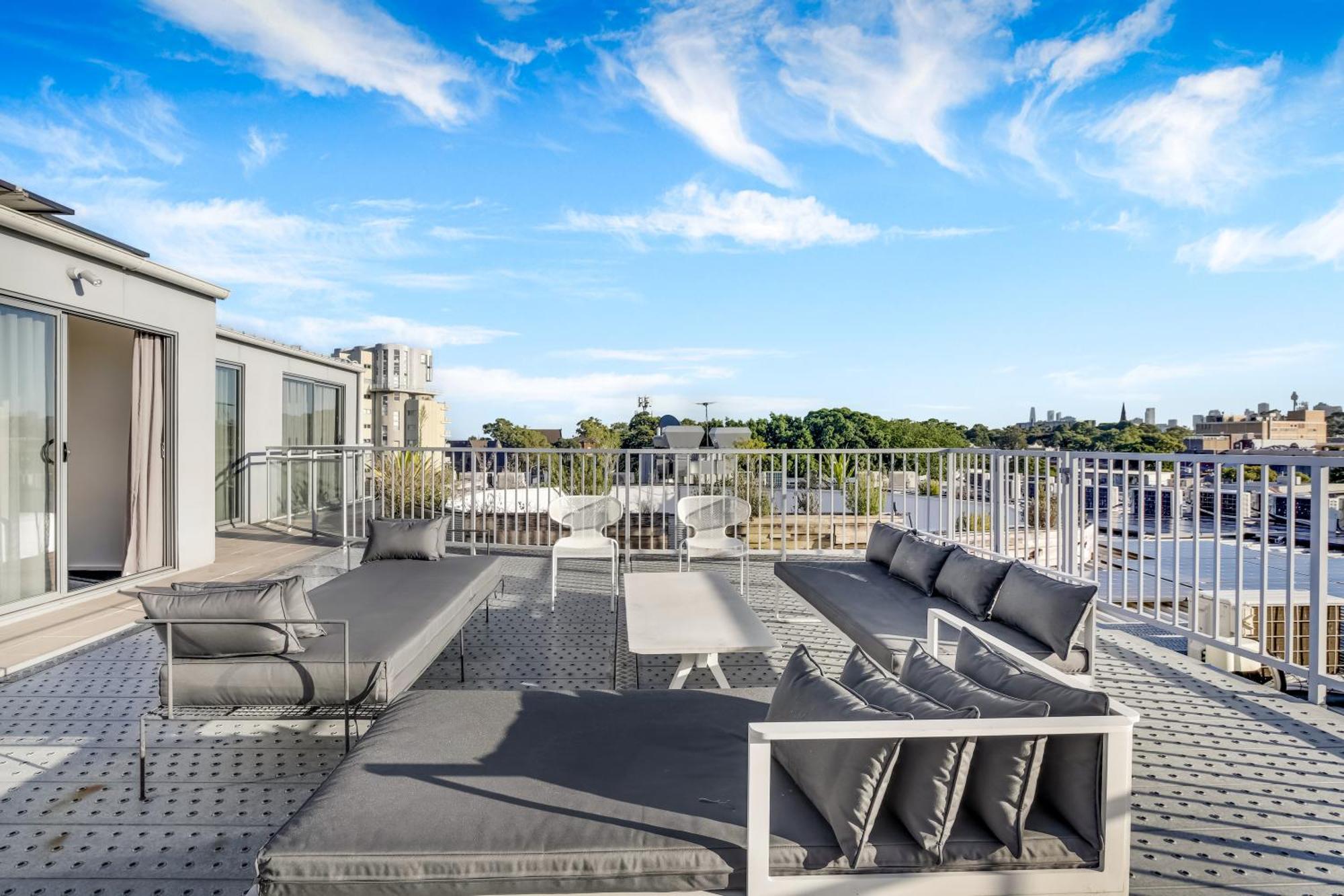 Hotel The Urban Newtown Sydney Exterior foto