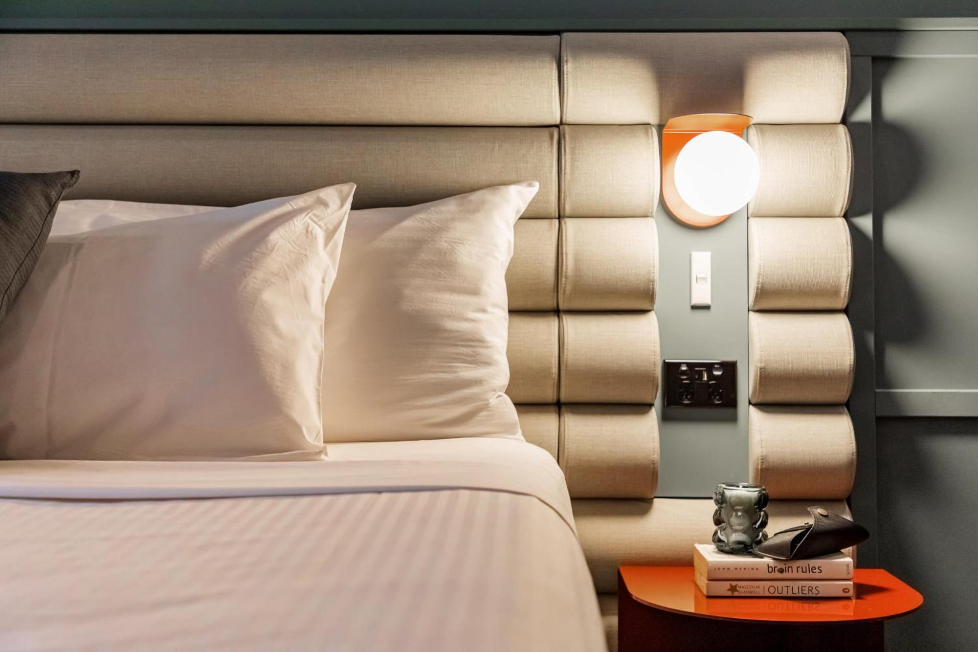 Hotel The Urban Newtown Sydney Exterior foto